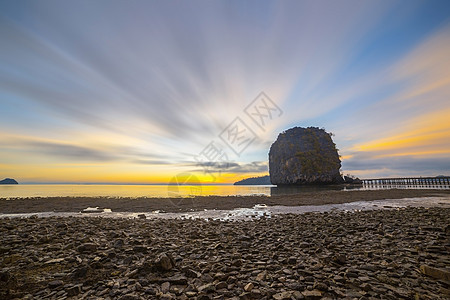 海滩和热带海壁纸场景阳光太阳海岸线巨石蓝色冲浪日落天空图片