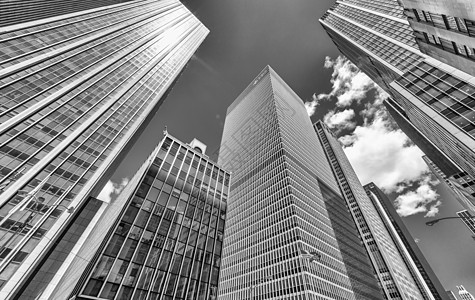 曼哈顿大楼和天线 纽约市美国商业场景建筑学天空天际全景城市建筑物建筑市中心图片