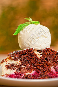 巧克力蛋糕加果酱冰淇淋餐厅叶子面包小吃盘子美食牛奶奶油巧克力糖果图片