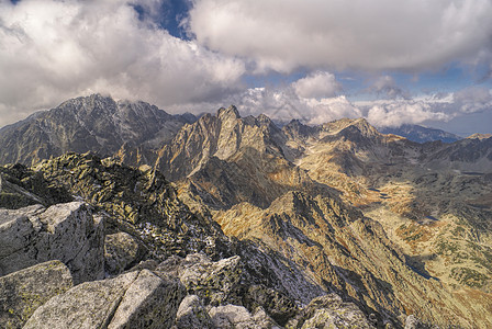 高塔特拉岩石远足山峰风景山脉图片