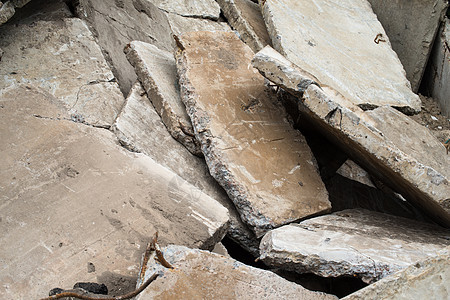 受损混凝土区块的堆积材料拆除碎片建造贮存殴打废墟工业瓦砾垃圾堆图片
