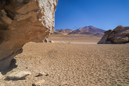 玻利维亚荒漠全景山脉红色拉丁沙漠风景胜地旅行丘陵旅游背景