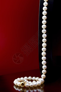 珍珠项链红色胸部设备作品金子商品宝藏古董白色珠子图片