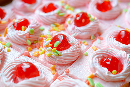 草莓蛋糕糕点粉色甜食甜点蛋糕食物奶油图片
