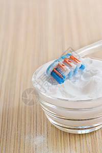 碳酸钠和牙刷软木刷子化学品发酵牙科代理人勺子玻璃碱性生态图片