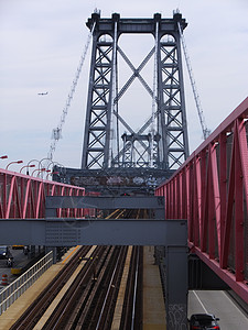 纽约市威廉斯堡大桥火车城市景观脚手架旅行场景基础设施金属曲目风景图片