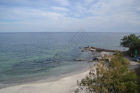 在敖德萨的黑海海滩上假期风景蓝色火鸡半岛天空海岸线阳光支撑海滩图片