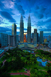 吉隆坡天线天际景观旅行蓝色摩天大楼天空中心城市公园建筑学图片
