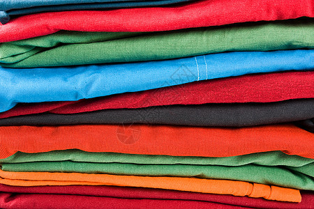 堆叠衣服连衣裙开襟衫折叠纺织品蓝色红色材料织物洗衣店衬衫图片
