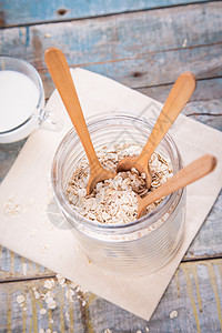 Oat 薄片谷物食物粮食团体早餐白色纺织品牛奶杯子健康图片