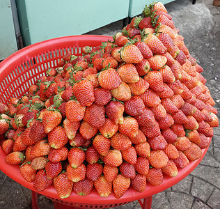 红草莓水果市场红色食物图片