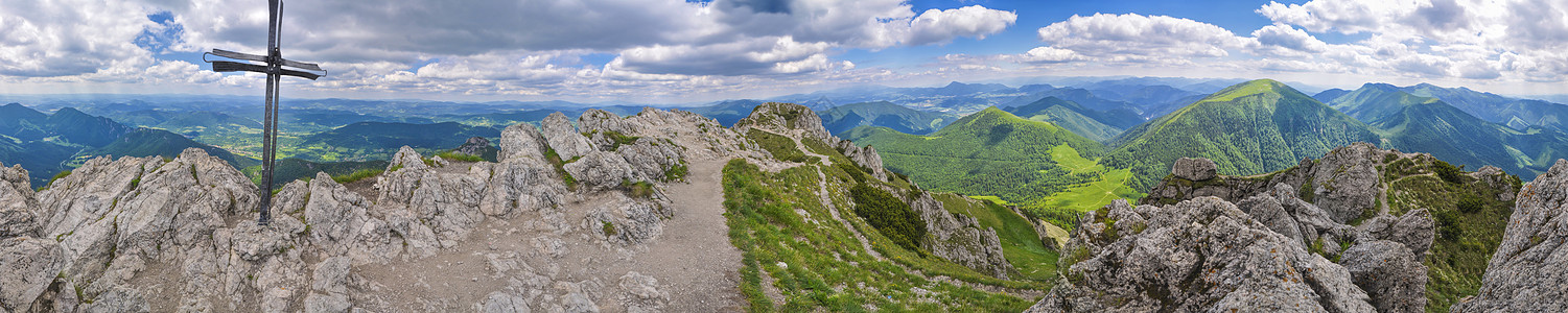 斯洛伐克美丽晴天树木全景山脉山顶首脑丘陵远足水平图片