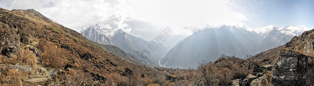 康钦坚加顶峰干城阳光全景石头美丽山峰蓝色风景首脑图片