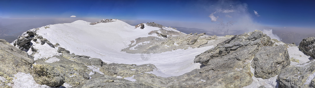 伊朗达马万德火山口雪峰风景水平顶峰火山陨石远足晴天全景图片