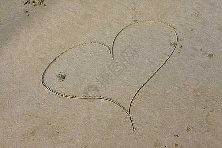 心在沙沙上太阳海滩海岸图片