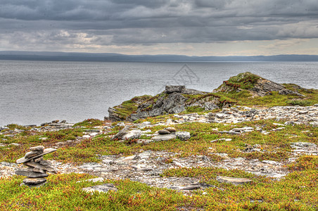 挪威北部地貌景观旅行峡湾场景反射苔原海滩海岸线苔藓支撑顶峰图片