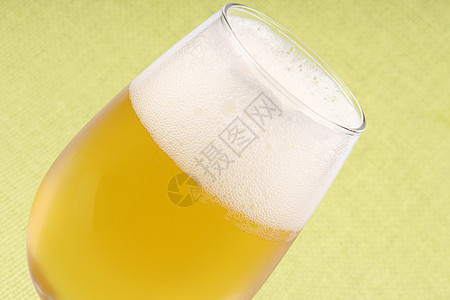 啤酒特点饮料麦芽绿色酿造琥珀色图片