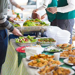 Banquet会议午餐休息生意沙拉服务器美食桌子食物自助餐庆典菜单玻璃图片