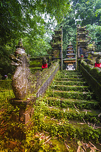 印度尼西亚乌布德巴厘寺庙建筑学日落纪念碑旅行全景石头宗教热带传统精神图片