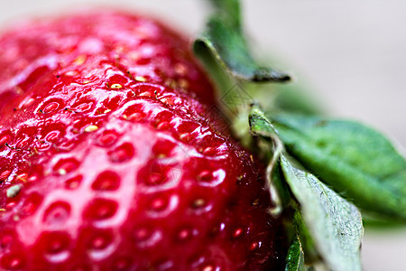 草莓果活力食物白色叶子绿色饮食宏观木头水果营养图片