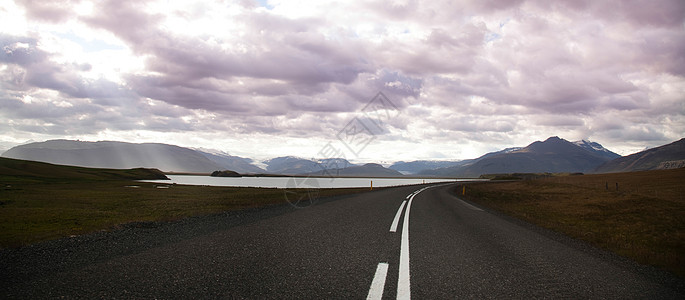 冰岛的景色道路 明亮多彩的生动主题蓝色风景票价天空峡湾旅行天气岛屿白色图片