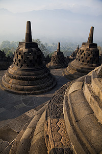 印度尼西亚爪哇 日惹 博罗布杜尔旅行历史石头废墟寺庙佛塔建筑学宗教佛教徒雕像图片