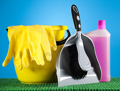 各种清洁用品 家庭工作丰富多彩的主题房子产品消毒刷子海绵清洁工消毒剂卫生服务洗涤图片