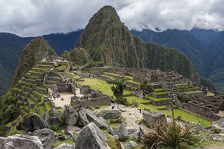 马丘比丘  秘鲁  南美洲堡垒山脉游客纪念碑风景旅行地标旅游废墟观光图片
