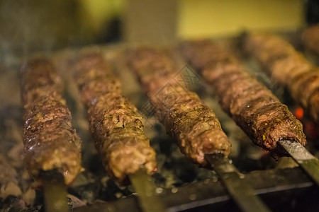 烤肉串kebabs投标香料沙拉肉丸烹饪火焰烧烤蔬菜食物食品图片