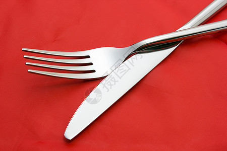 叉子刀服务银器厨房红色午餐桌布厨具早餐刀具用餐图片