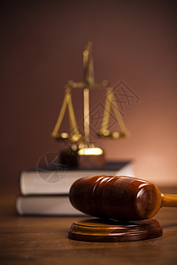 法官板球 周围光亮生动的主题司法木头法典权威诉讼起诉惩罚拍卖系统立法图片