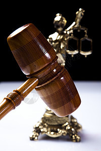 Wooden 木制铸造大律师 司法概念 法律制度立法权威锤子惩罚犯罪法典法院法庭起诉合法性图片