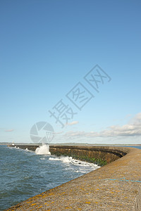 圣头断水天空环境航海蓝色波浪建筑学灯塔海岸图片