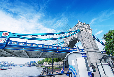 伦敦大桥建筑 在阳光明媚的一天运输旅游城市地标旅行首都吸引力王国纪念碑天空图片