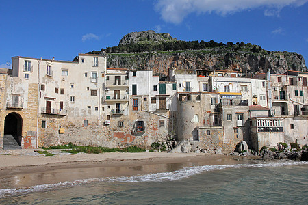 意大利西西里岛 巴勒莫省 Cefaulu之景水晶平铺建筑历史村庄码头蓝色海浪法卢场景图片