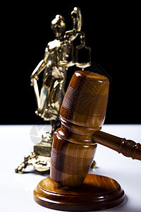 Wooden 木制铸造大律师 司法概念 法律制度木头起诉法制仲裁刑事权威智慧合法性法典惩罚图片