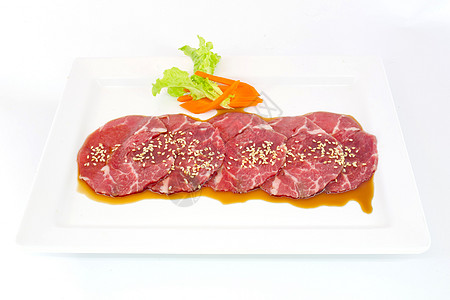 高等级切片Hida wagyu牛肉 以白种背景隔离牛扒白色胡椒铁板食物价格烹饪炙烤红色美食图片