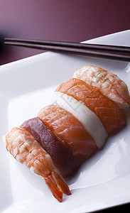 一套寿司 东方烹饪多彩主题桌子筷子厨房竹子午餐美食盘子食物美味黄瓜图片
