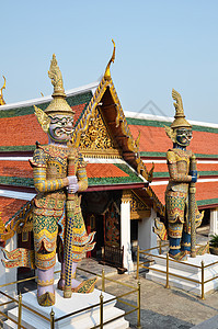 曼谷大宫的金塔宝塔神社精神上帝祷告艺术宗教雕塑历史性寺庙图片