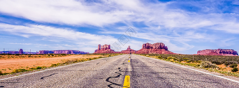 坠落到犹他亚利桑那州边境的古迹谷沙漠高原风景旅行公园台面假期车道图片