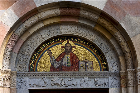 圣贝比拉的基督蓝光入口故事壁画楣梁玻璃大理石教会金子教堂图片