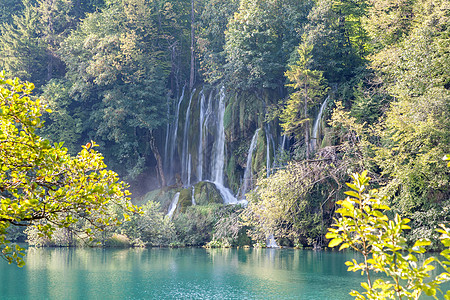 克罗地亚的切裂湖石头环境公园植物森林天堂旅行池塘溪流瀑布图片