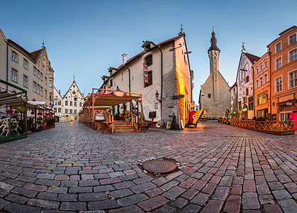 上午Tallinn市政厅和Olde Hansa餐厅图片