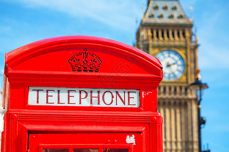 伦敦著名的红色电话亭议会街道城市英语旅行电话地标摊位广场旅游图片