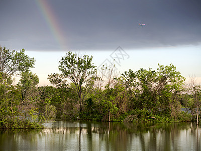 飞机和彩虹雅马哈r1高清图片