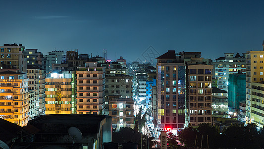 夜里达累斯萨拉姆下山城市场景街道建筑学建筑物天际市中心建筑房屋景观图片