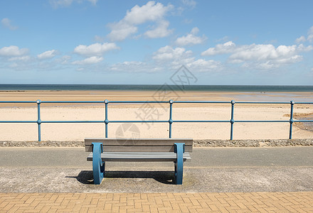 船座 海滩风景蓝色长椅栏杆座位天空小路图片