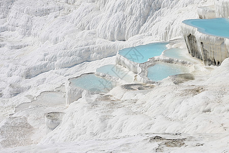 土耳其希拉波利斯的帕穆卡勒自然湖泊编队青色瀑布石灰石地质学洗澡矿物旅行盆地碳酸盐图片