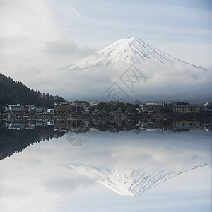 反射日本的fuji风景旅游假期火山顶峰天空蓝色镜子旅行图片