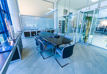 现代办公室的空会议室空家具技术工作扶手椅白色风格装饰房间经理地面图片